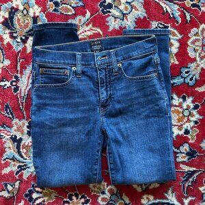 NWOT J. Crew Mid Rise Skinny Jean 24P
